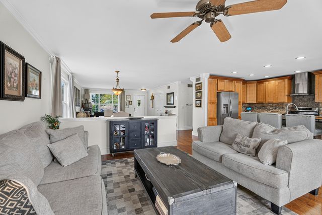 16709 KAREN SPRINGS Drive, Lockport, IL 60441