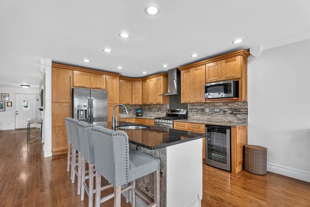 16709 KAREN SPRINGS Drive, Lockport, IL 60441