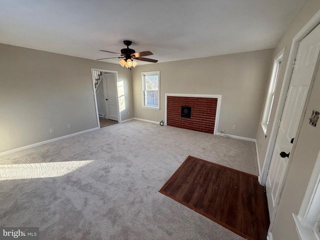 9199 FREDERICKSBURG TPKE, Woodford, VA 22580