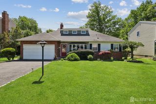 207 Stoughton Avenue, Cranford, NJ 07016