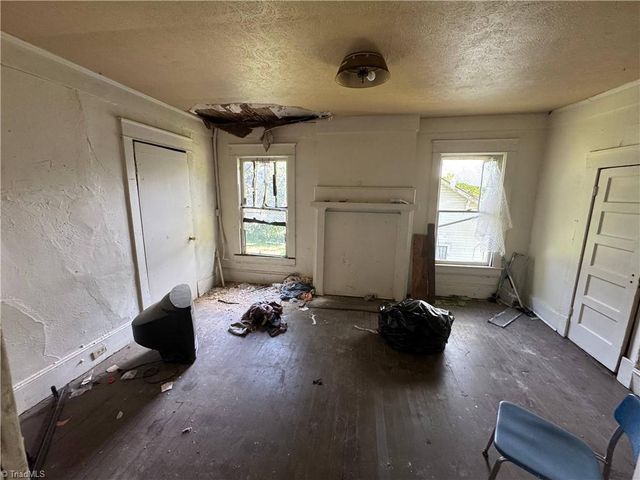 311 S Washington Avenue, Reidsville, NC 27320