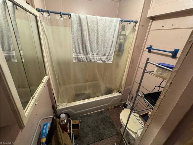 311 S Washington Avenue, Reidsville, NC 27320
