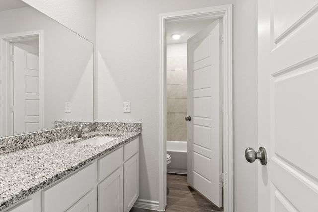 1032 Wingjet Way, Fort Worth, TX 76131