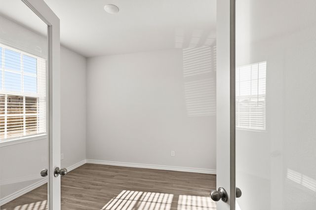 1032 Wingjet Way, Fort Worth, TX 76131