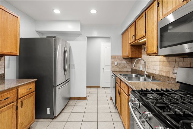 5300 Carriageway Drive 208, Rolling Meadows, IL 60008