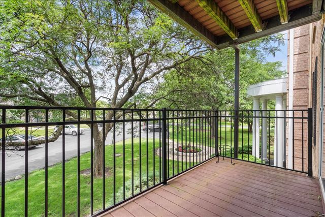 5300 Carriageway Drive 208, Rolling Meadows, IL 60008