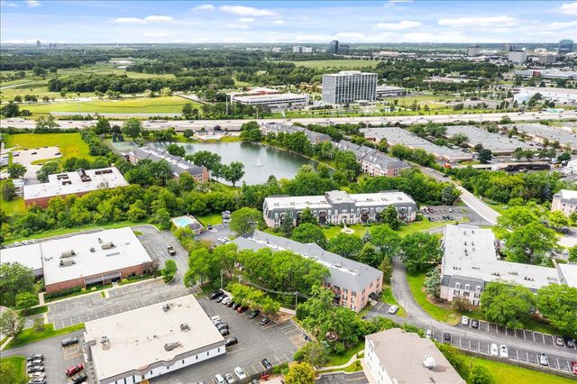 5300 Carriageway Drive 208, Rolling Meadows, IL 60008
