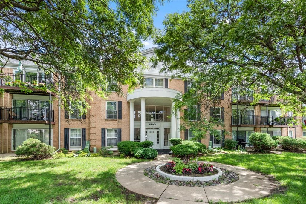 5300 Carriageway Drive 208, Rolling Meadows, IL 60008