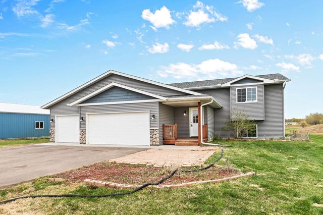 7711 Rolling Meadows Circle, Pine City, MN 55063