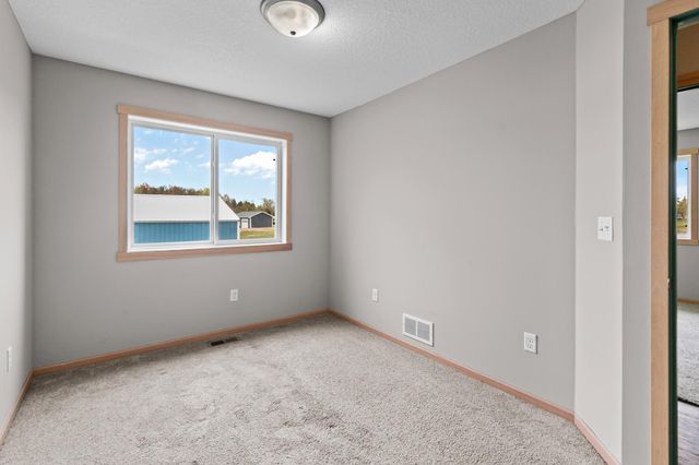 7711 Rolling Meadows Circle, Pine City, MN 55063