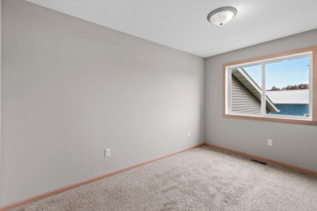 7711 Rolling Meadows Circle, Pine City, MN 55063