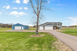 7711 Rolling Meadows Circle, Pine City, MN 55063
