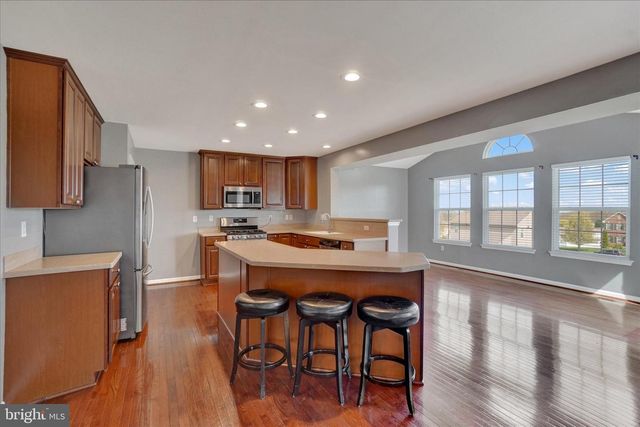 3128 S KING RICHARDS CT S, York, PA 17408