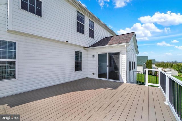 3128 S KING RICHARDS CT S, York, PA 17408