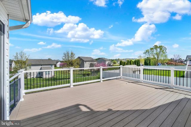 3128 S KING RICHARDS CT S, York, PA 17408