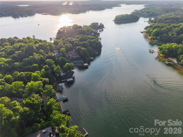 3072 Point Clear Drive, Tega Cay, SC 29708