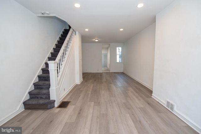 1942 E PACIFIC ST, Philadelphia, PA 19134