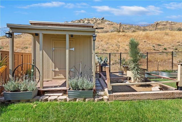 852 Yukon, San Jacinto, CA 92582