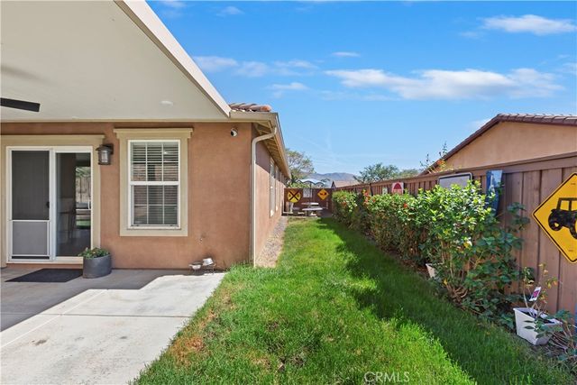 852 Yukon, San Jacinto, CA 92582