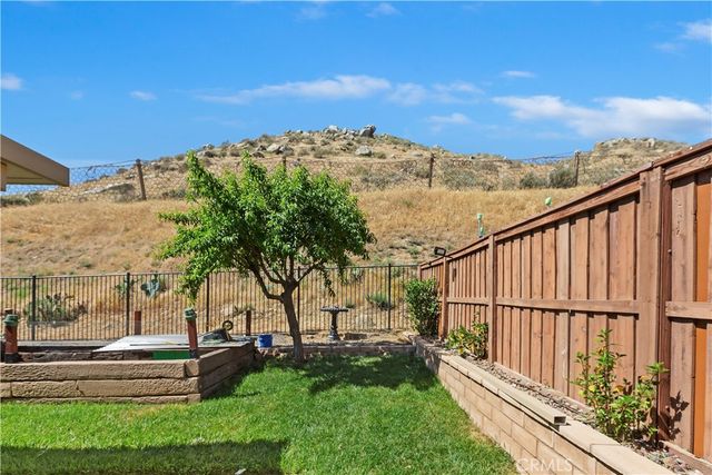 852 Yukon, San Jacinto, CA 92582