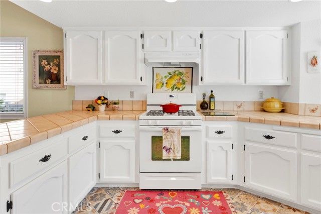 17750 Granada Drive, Victorville, CA 92395