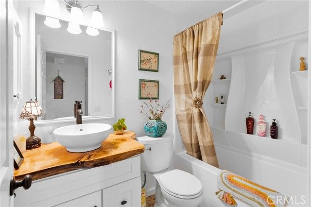 17750 Granada Drive, Victorville, CA 92395