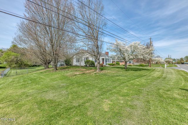 203 School Avenue, Blountville, TN 37617