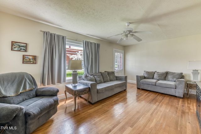 203 School Avenue, Blountville, TN 37617