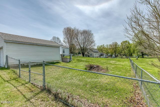 203 School Avenue, Blountville, TN 37617