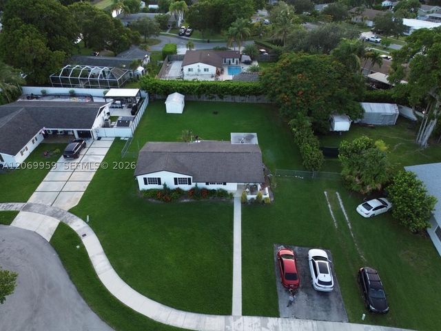 18608 SW 93rd Pl, Cutler Bay, FL 33157