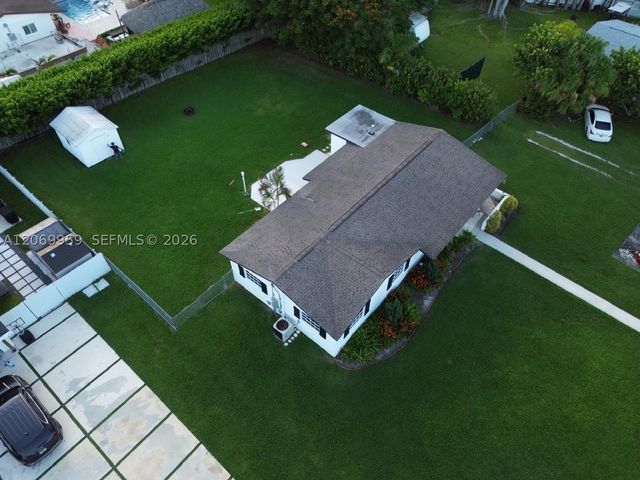 18608 SW 93rd Pl, Cutler Bay, FL 33157