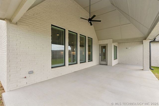 690 E 149th Street S, Glenpool, OK 74033