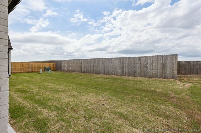 690 E 149th Street S, Glenpool, OK 74033