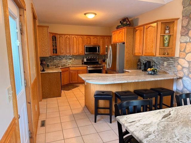 128 Tannery Rd, Westfield, MA 01085