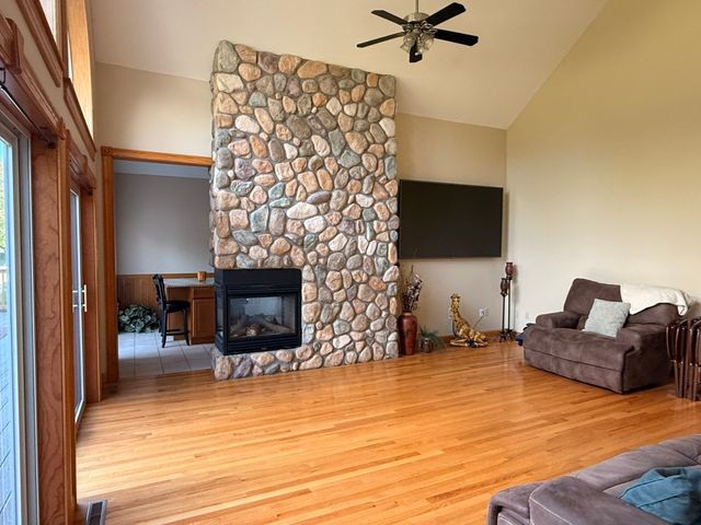 128 Tannery Rd, Westfield, MA 01085