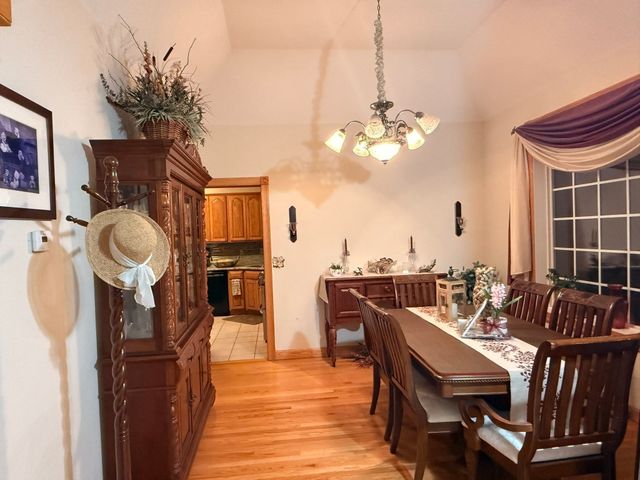 128 Tannery Rd, Westfield, MA 01085