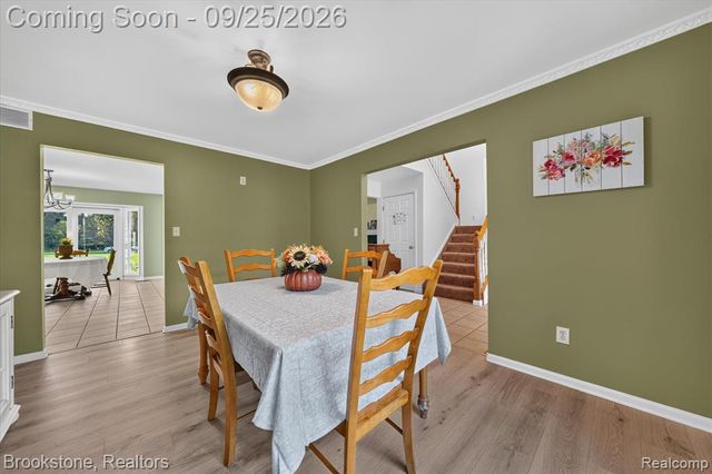 5390 Dillon Drive, White Lake, MI 48383