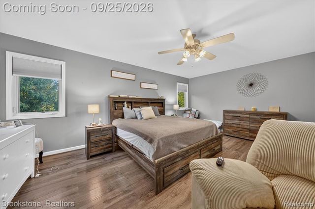 5390 Dillon Drive, White Lake, MI 48383