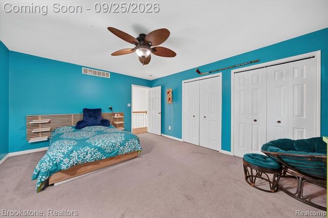 5390 Dillon Drive, White Lake, MI 48383