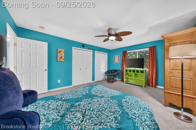 5390 Dillon Drive, White Lake, MI 48383
