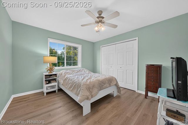 5390 Dillon Drive, White Lake, MI 48383