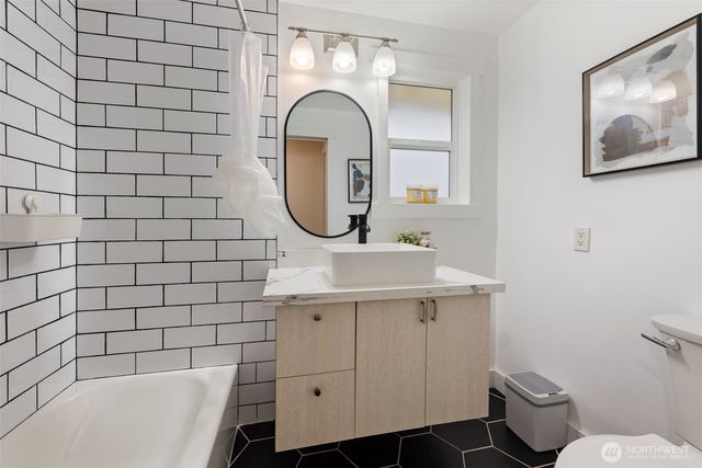 16127 SE 5th Street, Bellevue, WA 98008