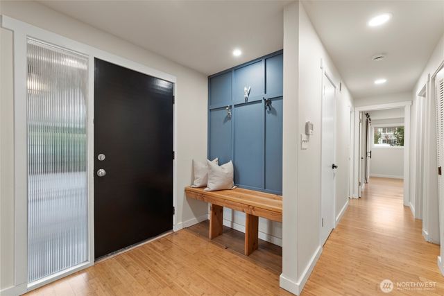 16127 SE 5th Street, Bellevue, WA 98008