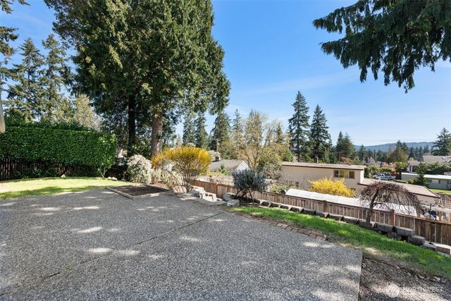 16127 SE 5th Street, Bellevue, WA 98008