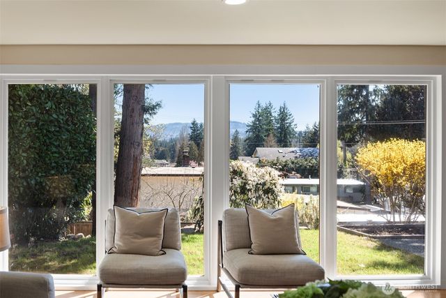 16127 SE 5th Street, Bellevue, WA 98008