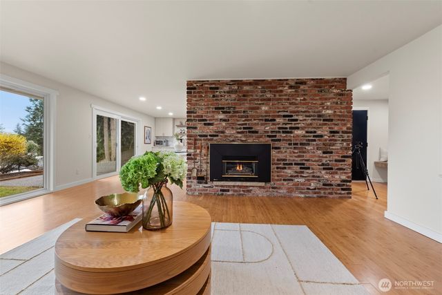 16127 SE 5th Street, Bellevue, WA 98008