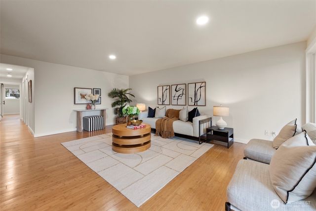 16127 SE 5th Street, Bellevue, WA 98008