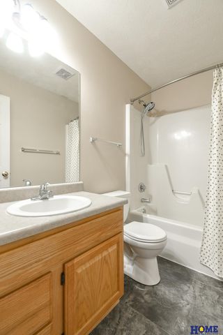 1818 Sawyer Street, Lincoln, NE 68505