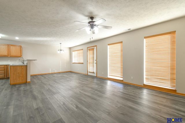 1818 Sawyer Street, Lincoln, NE 68505