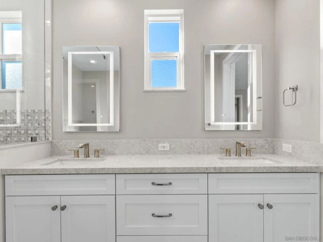 2954 Copley Ave, San Diego, CA 92116